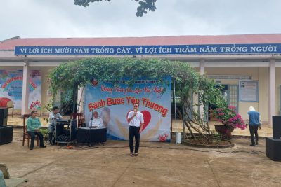 Sánh bước yêu thương